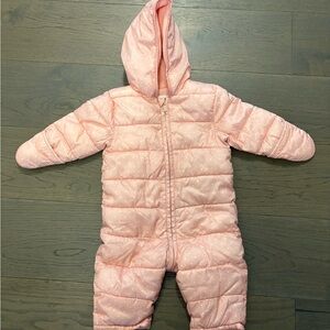 Old navy baby girl pink lightweight snowsuit 12-18M EUC
